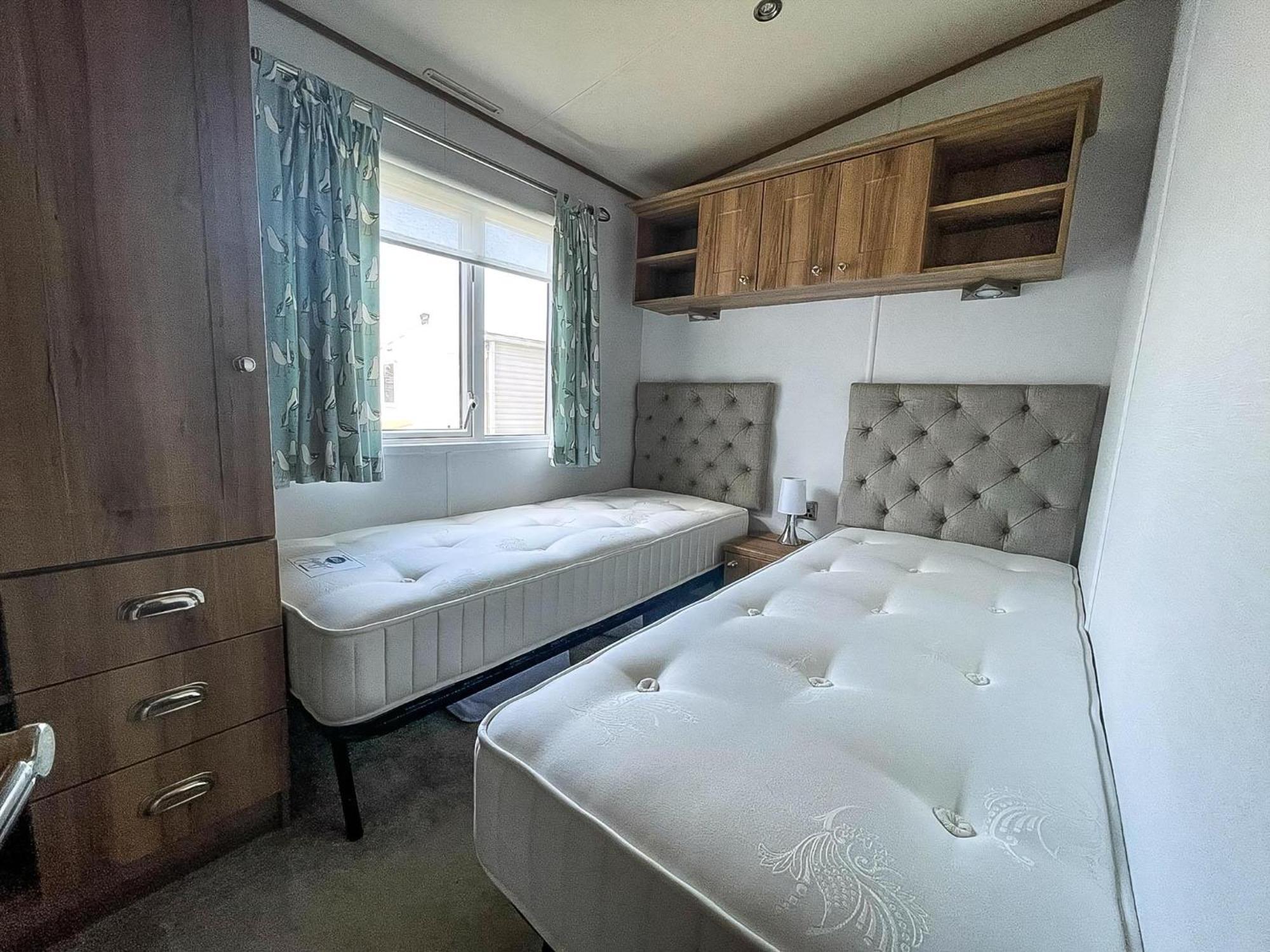 Beautiful Caravan With Decking At Carlton Meres Holiday Park, Suffolk Ref 60022M Saxmundham Exterior photo